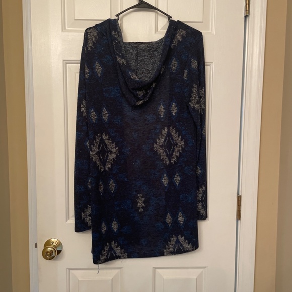 Cardigan - Picture 3 of 3